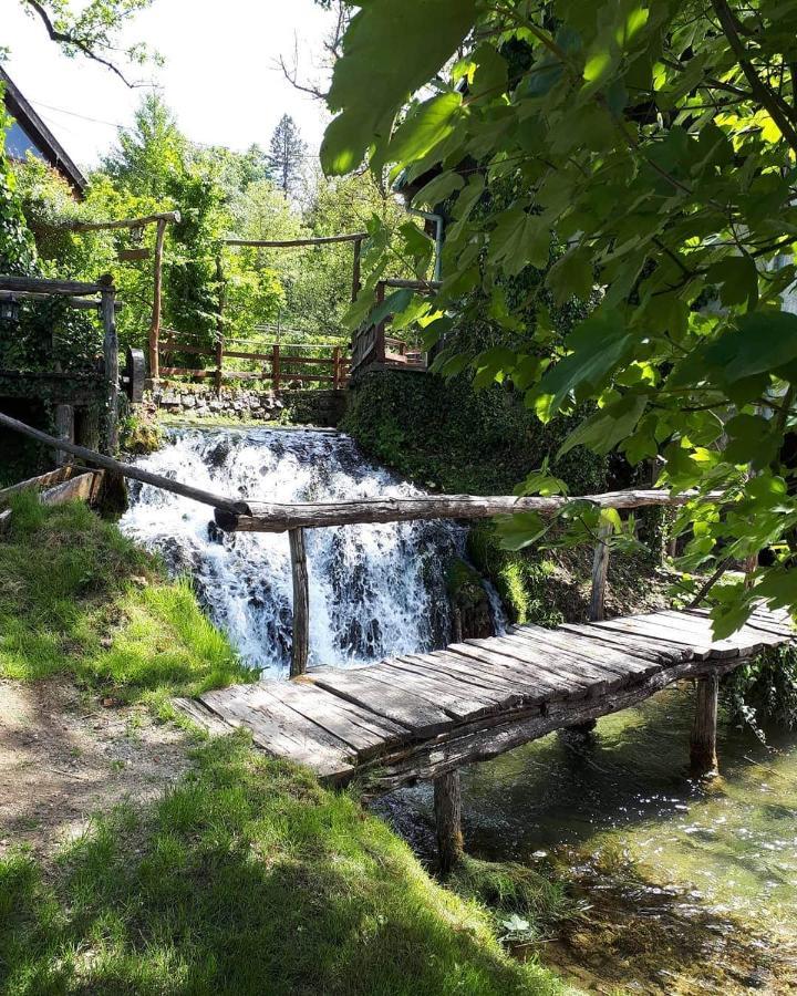 Guesthouse Pod Rastockim Krovom Slunj Exteriér fotografie