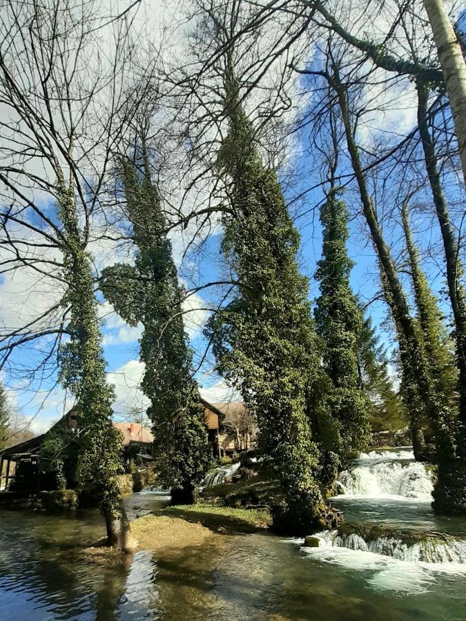 Guesthouse Pod Rastockim Krovom Slunj Exteriér fotografie